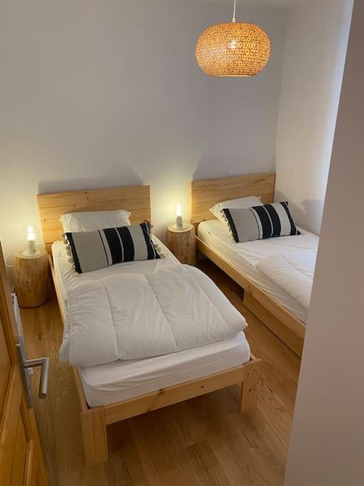 Charmant T4 Duplex Vue Montagne Луданвьель Экстерьер фото