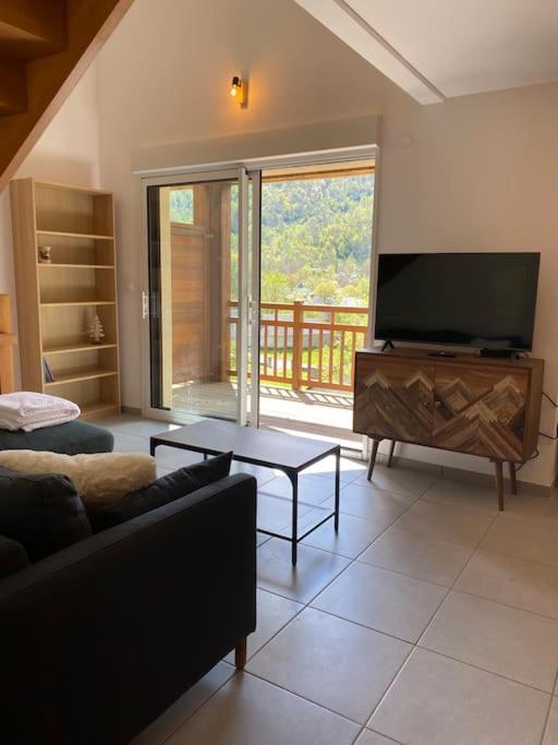 Charmant T4 Duplex Vue Montagne Луданвьель Экстерьер фото