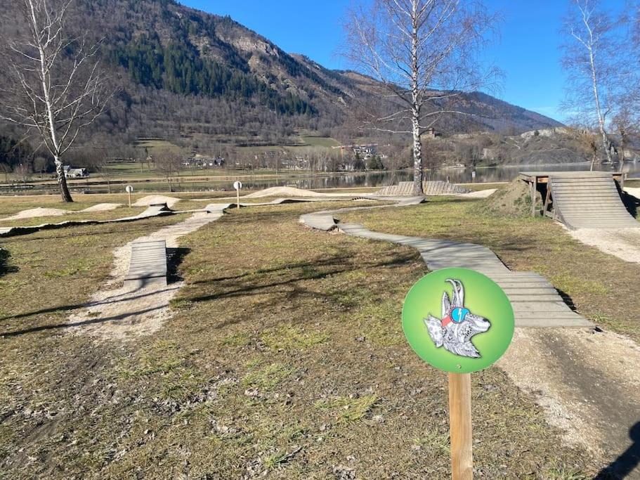 Charmant T4 Duplex Vue Montagne Луданвьель Экстерьер фото