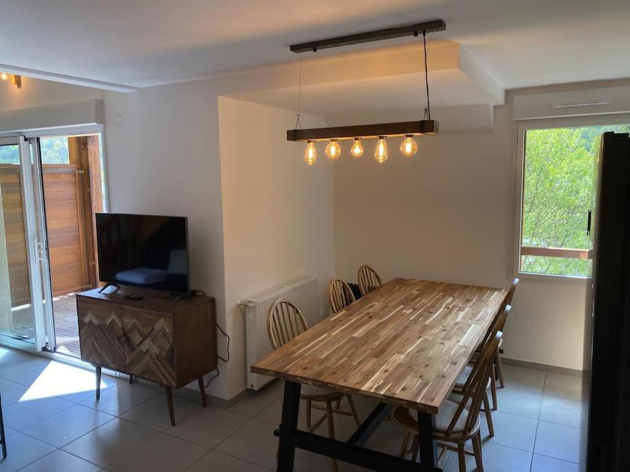 Charmant T4 Duplex Vue Montagne Луданвьель Экстерьер фото